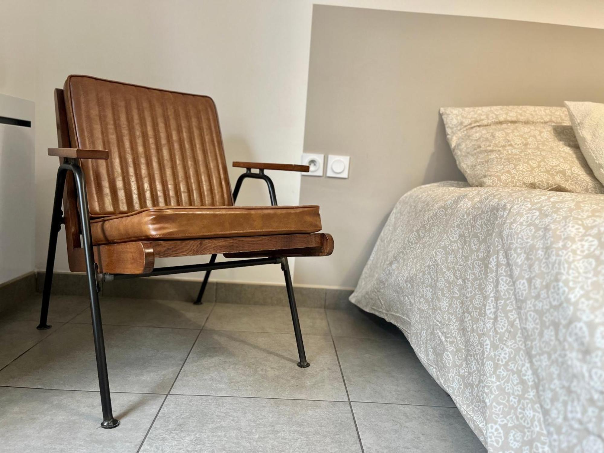 Suite Danbury Lyon Bagian luar foto