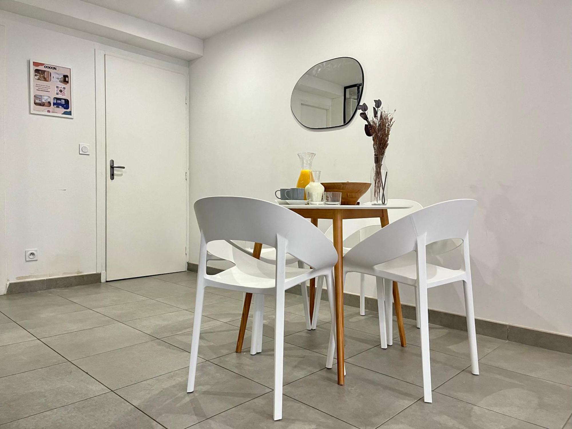 Suite Danbury Lyon Bagian luar foto