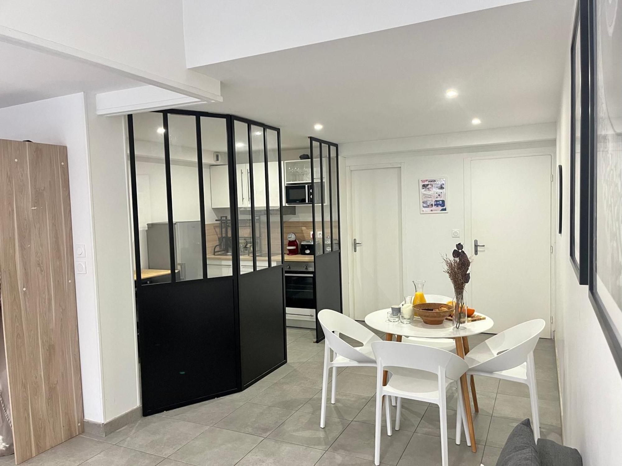 Suite Danbury Lyon Bagian luar foto