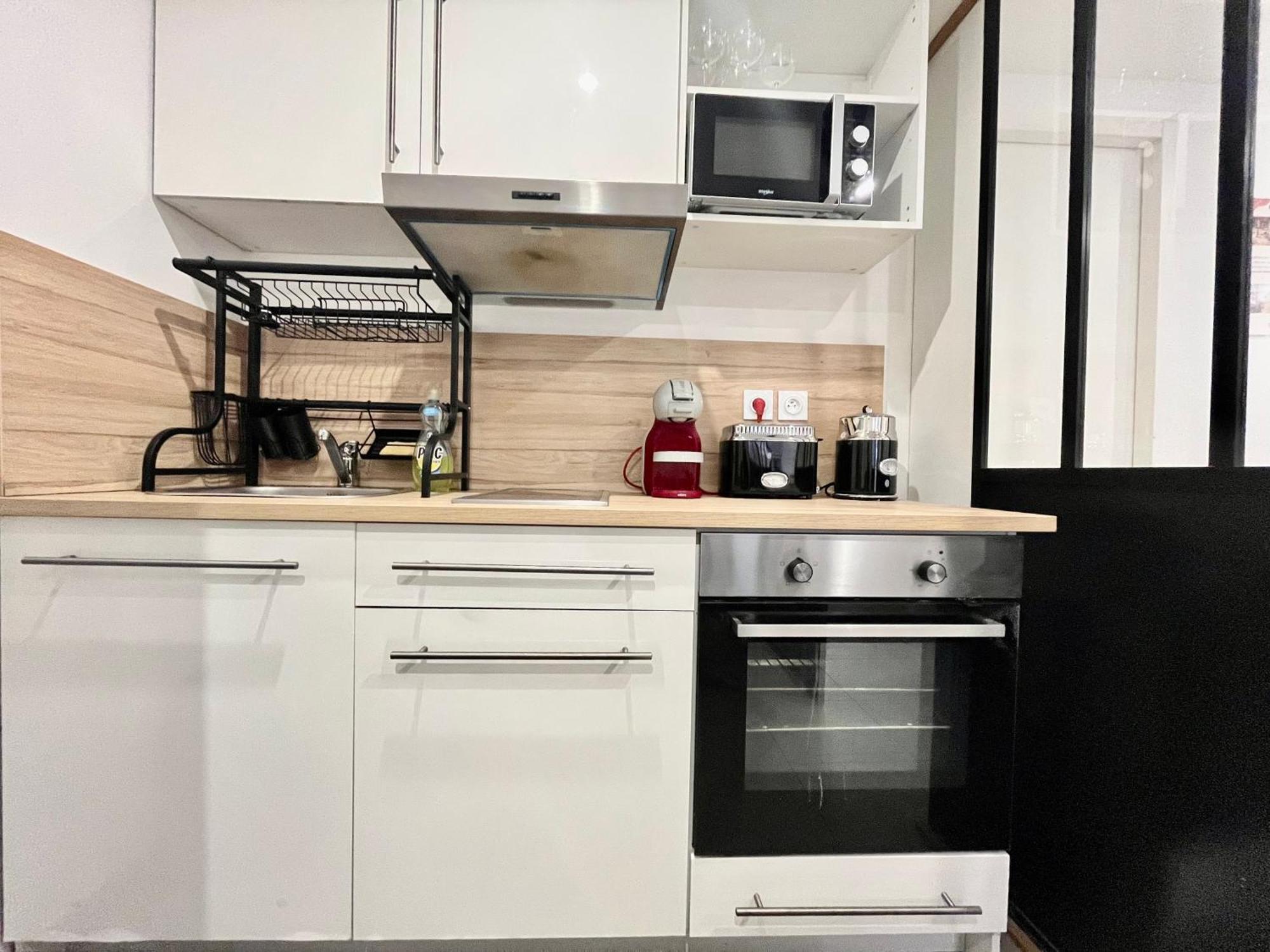 Suite Danbury Lyon Bagian luar foto
